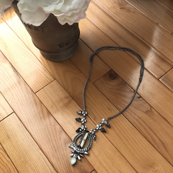 Lia Sophia Statement Necklace - Picture 3 of 4